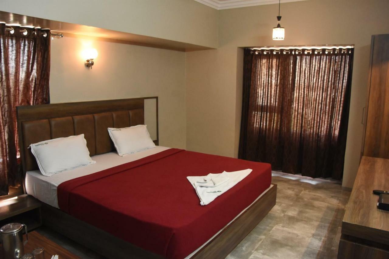 Hotel Vrindavan Deluxe Kolhapur Eksteriør bilde