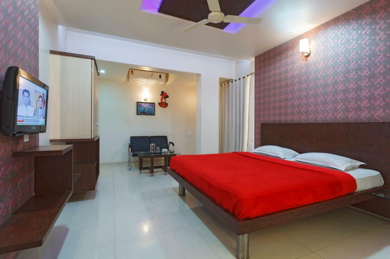Hotel Vrindavan Deluxe Kolhapur Eksteriør bilde